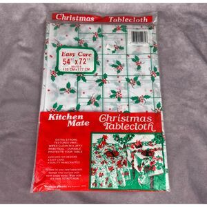 Vtg 80s NIP Kitchen Mate‎ Christmas Tablecloth Holly 54"x72" Plastic Vinyl 1986
